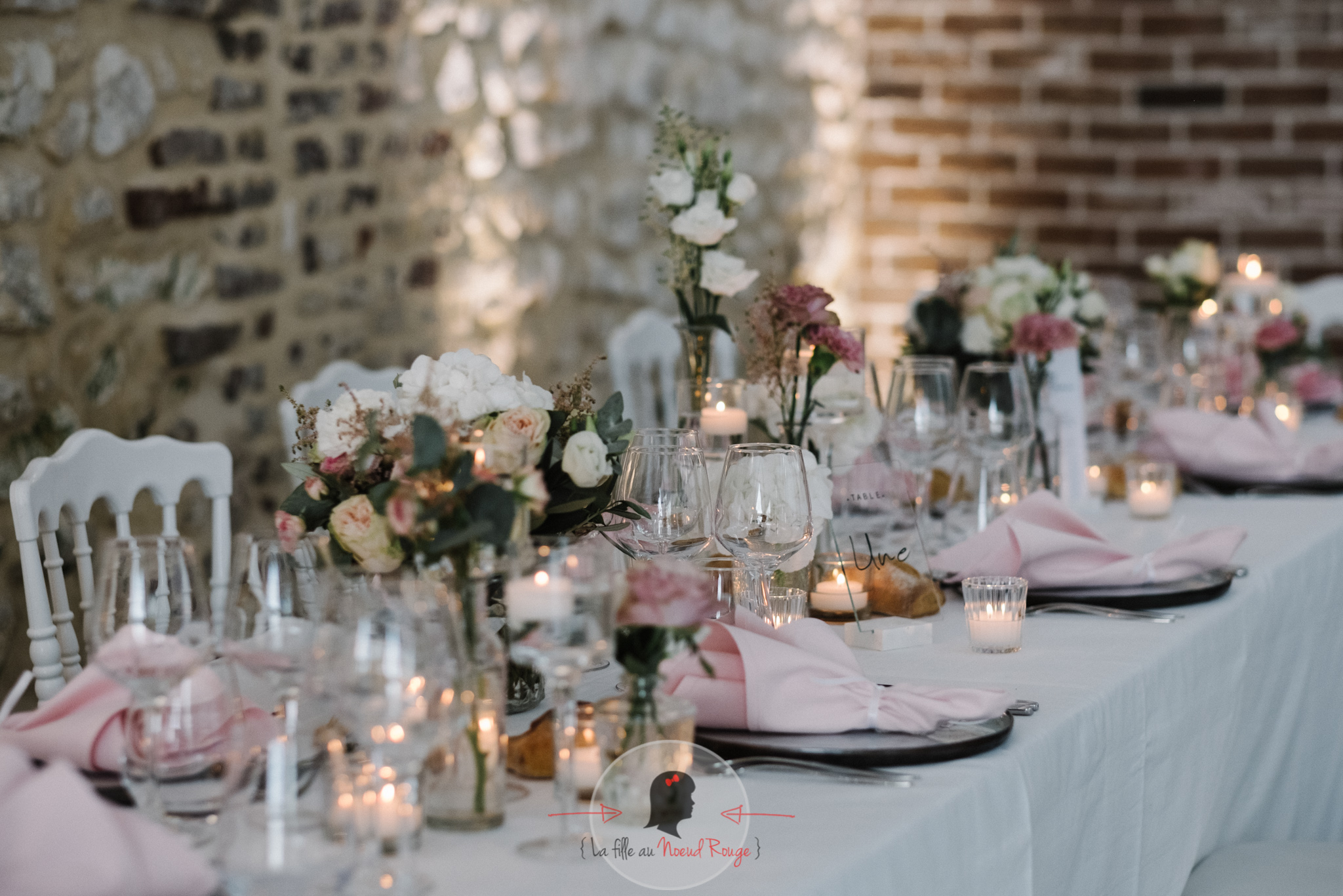 Stickers vinyle noir nom de table mariage champêtre fleurs aquarelle 2